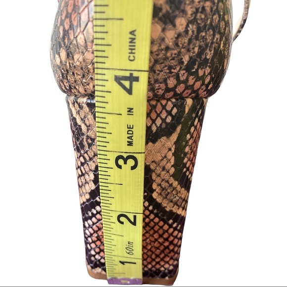 Vince Camuto Winivey strappy colorful snakeskin block heel leather sandals - Picture 6 of 7